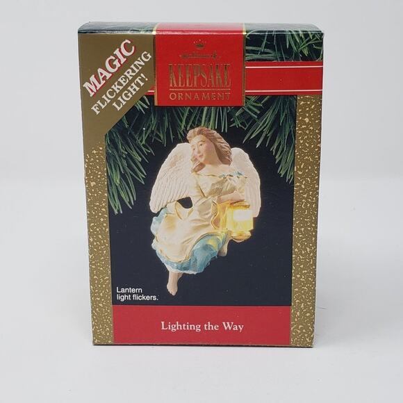 1995 Hallmark Lighting The Way Magic Keepsake Holiday Christmas Ornament. - Picture 1 of 8